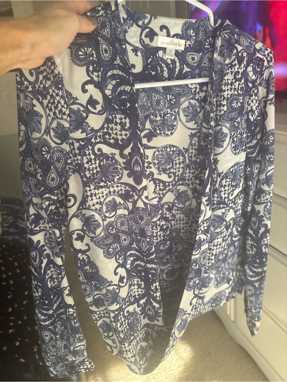 Source Unknown Navy & White Paisley Open-Front Blazer